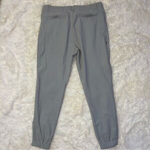 Men’s BYLT everyday jogger pants 34” waist light gray lightweight stretchy